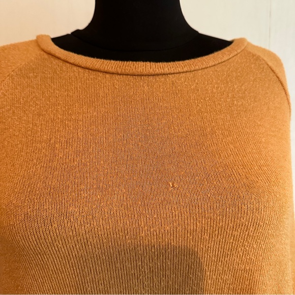 Soft & Sexy Plush Gold long Sleeve - Picture 2 of 3